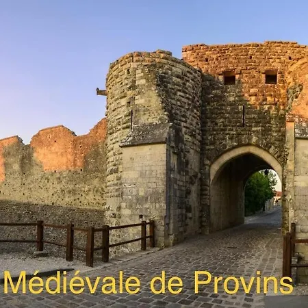Semesterbostad Refait A Neuf Bois-le-Roi (Seine-et-Marne)